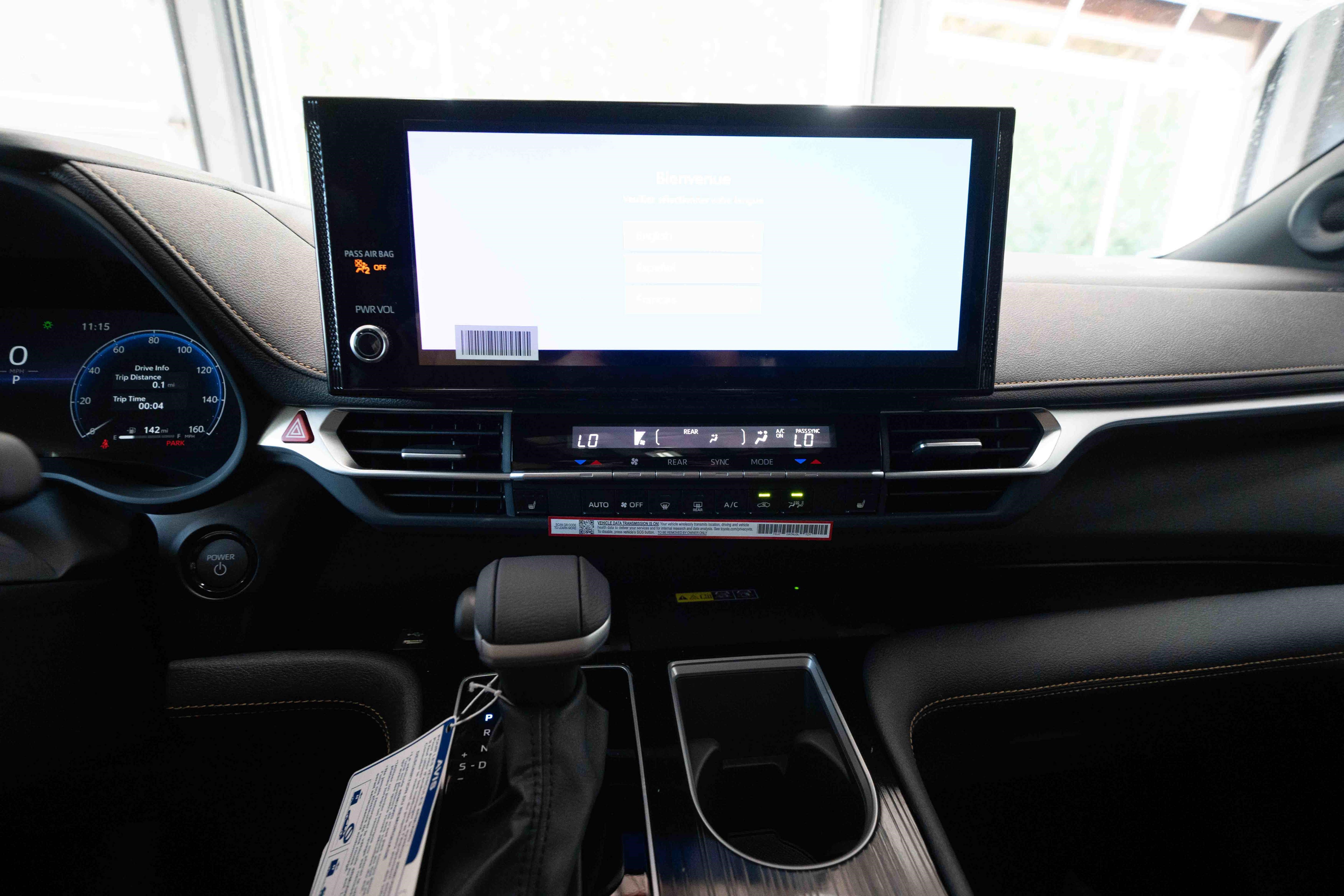 New 2026 Toyota Sienna XLE Woodland Edition AWD/4WD image 17