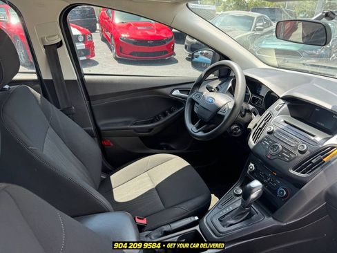 Used 2016 Ford Focus SE FWD image 36