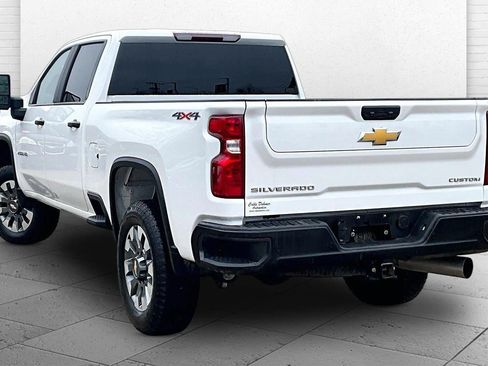 Used 2025 Chevrolet Silverado 2500 Custom w/ Custom Value Package AWD/4WD image 10