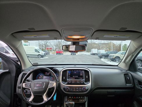 Used 2020 GMC Canyon SLT w/ Driver Alert Package image 12