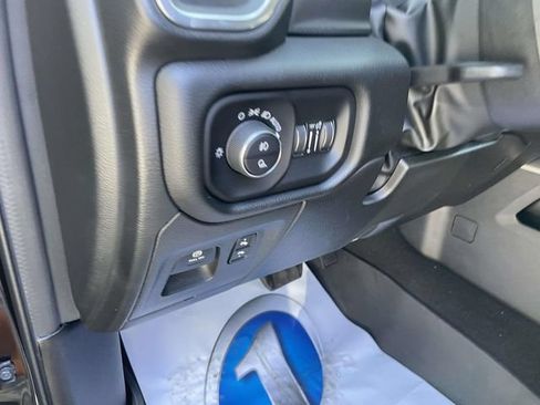Used 2023 RAM 1500 Laramie AWD/4WD image 23