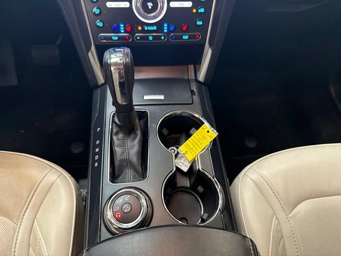 Used 2018 Ford Explorer Platinum AWD/4WD image 22