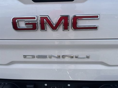 Used 2024 GMC Sierra 1500 Denali AWD/4WD image 33