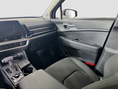 Used 2024 Kia Sportage LX FWD image 22