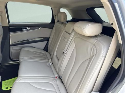 Used 2016 Lincoln MKX Reserve w/ Equipment Group 102A AWD/4WD image 27