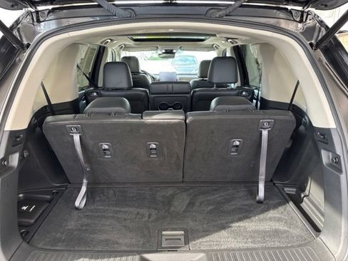 Used 2025 Honda Pilot Elite image 27