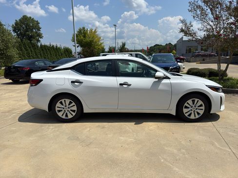 New 2025 Nissan Sentra S image 2