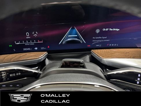 Certified 2025 Cadillac Escalade Sport Platinum w/ LPO, ONYX Package image 15