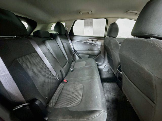 Used 2023 Kia Sportage LX AWD/4WD image 25