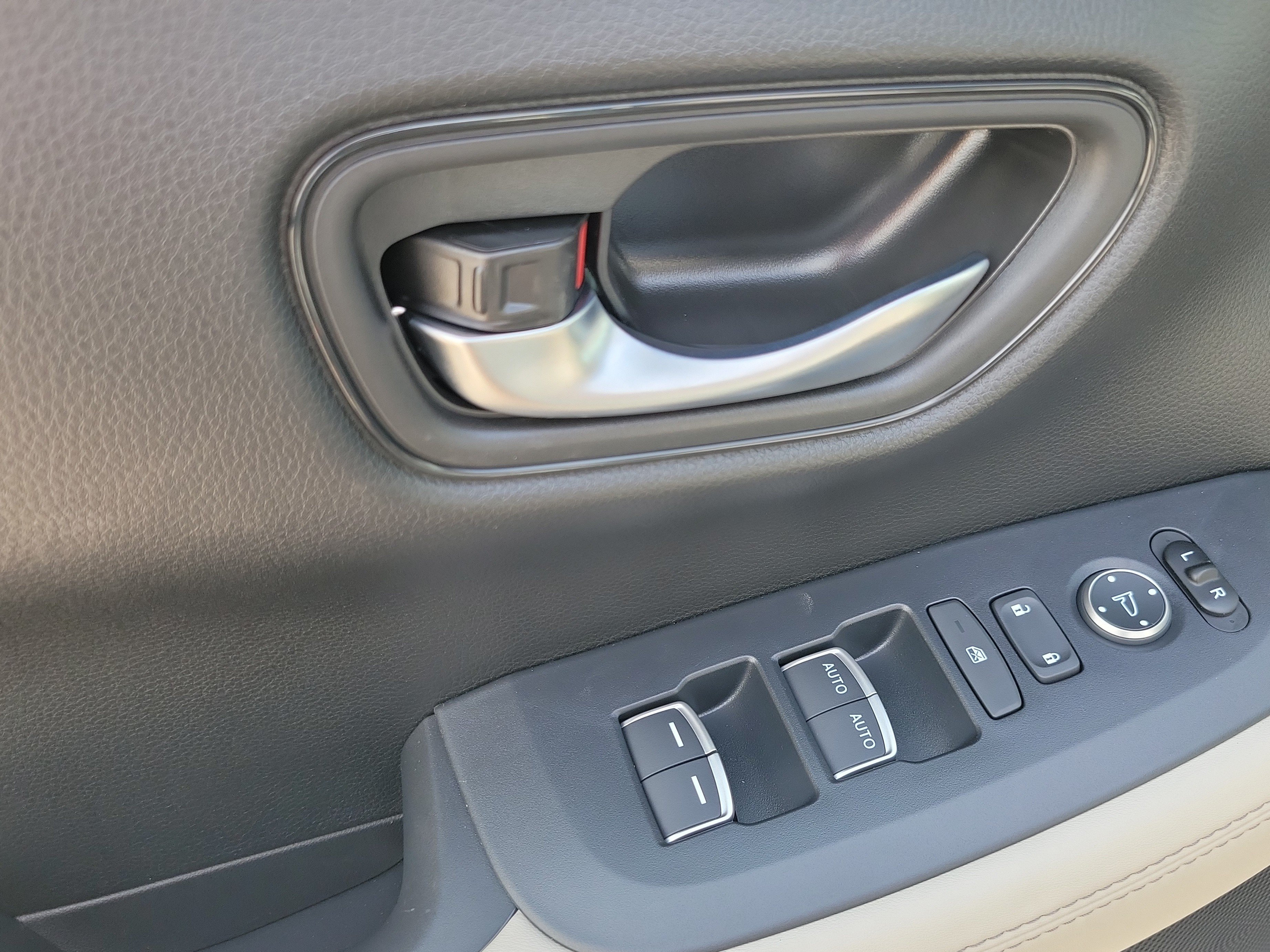 New 2027 Honda HR-V EX-L image 15