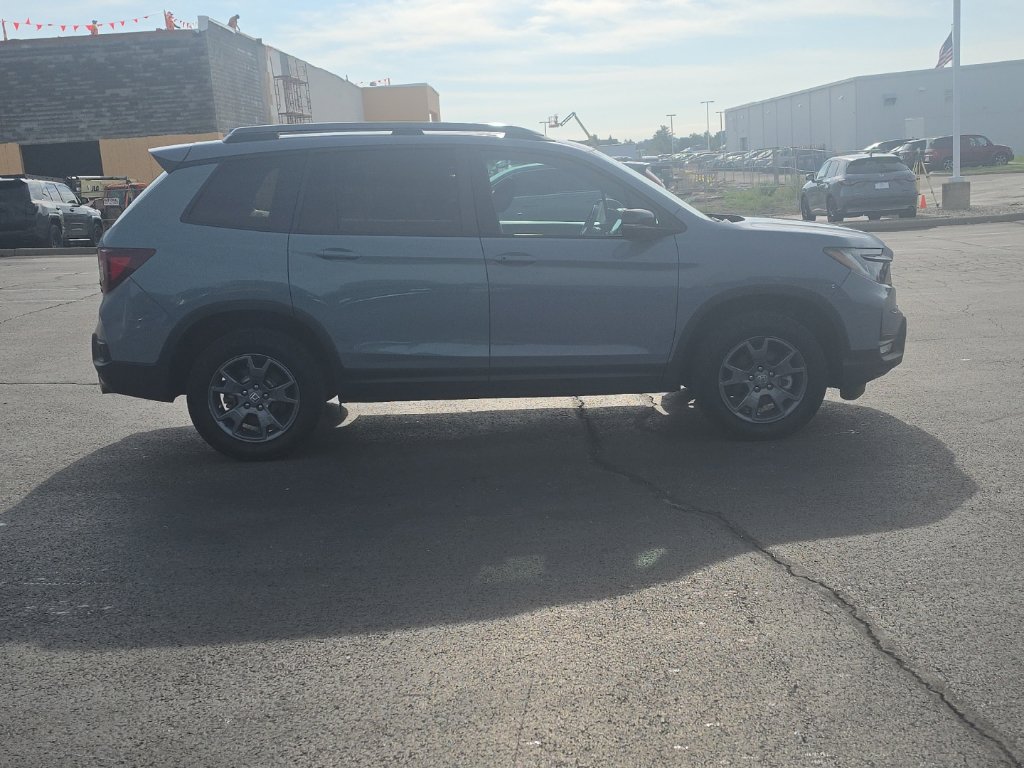 Used 2024 Honda Passport TrailSport image 10