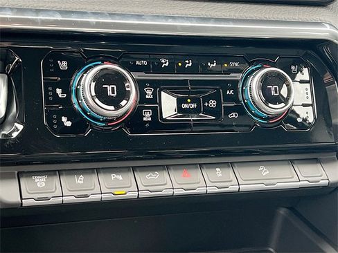 New 2026 GMC Sierra 2500 Denali w/ Denali Reserve Package image 11