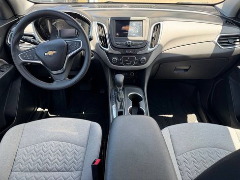 Used 2022 Chevrolet Equinox LS w/ LS Convenience Package AWD/4WD image 16