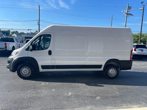 Used 2023 RAM ProMaster 2500 image 7