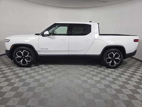 Used 2024 Rivian R1T Adventure AWD/4WD image 2
