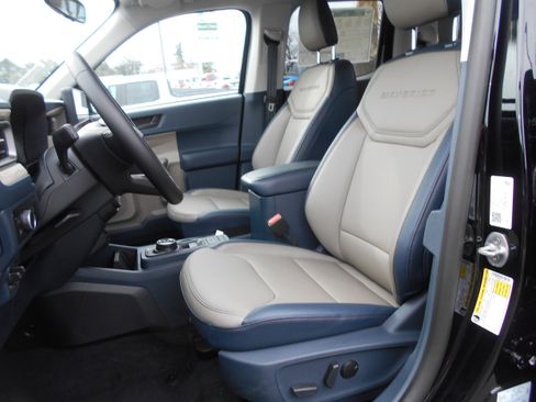 New 2026 Ford Maverick Lariat w/ 4K Tow Package image 4