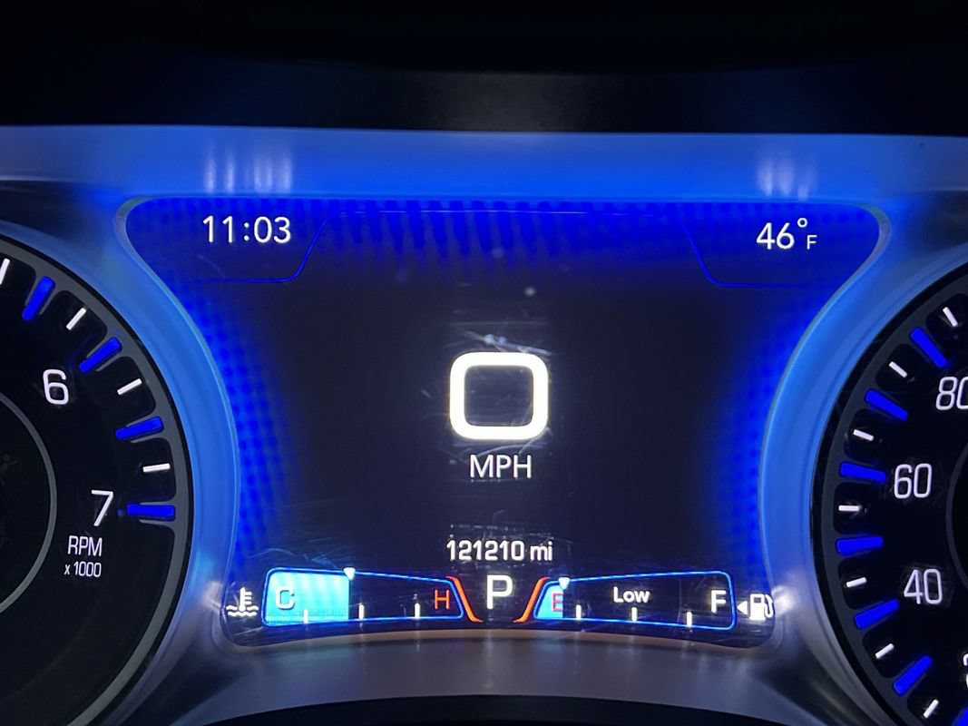Used 2018 Chrysler 300 S RWD image 16
