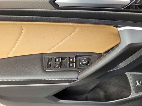 Certified 2023 Volkswagen Tiguan SE FWD image 23