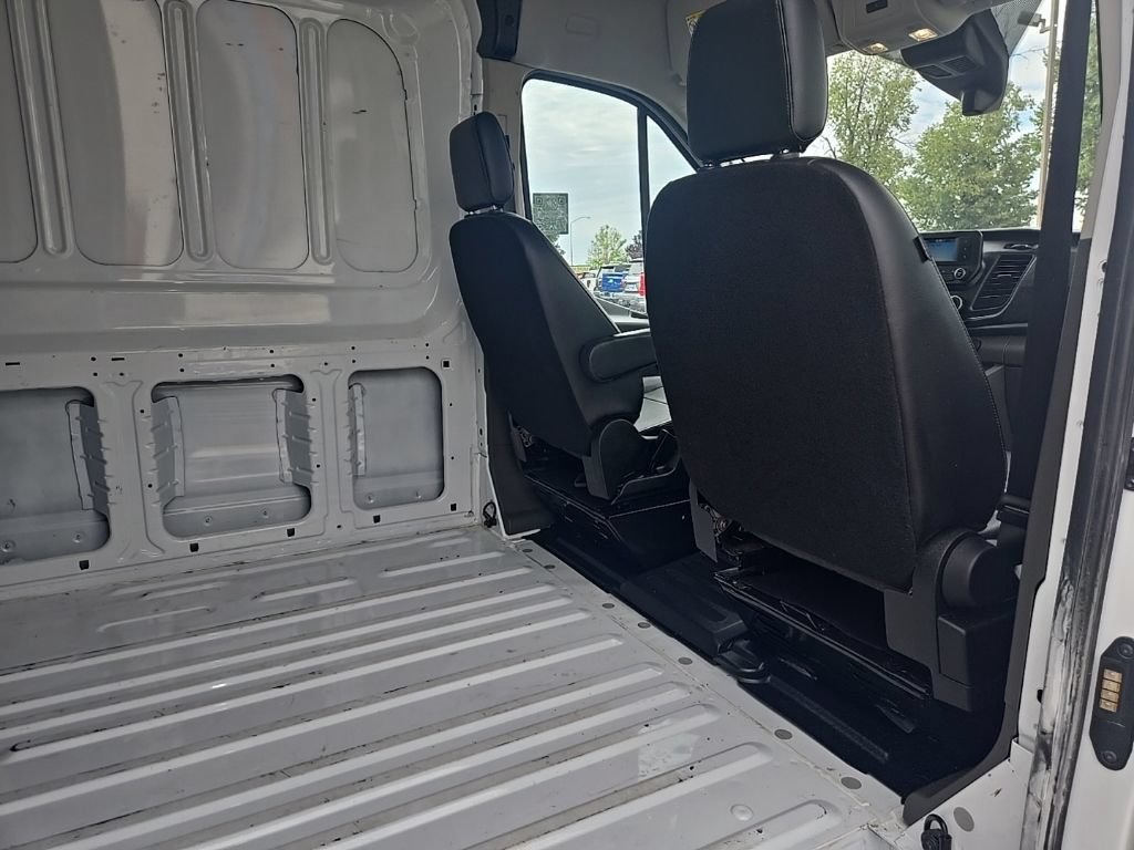 Used 2025 Ford Transit 250 148 High Roof Extended AWD image 23