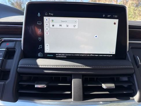 Used 2024 Chevrolet Suburban Premier image 20