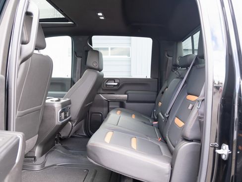 Used 2022 GMC Sierra 3500 AT4 image 16