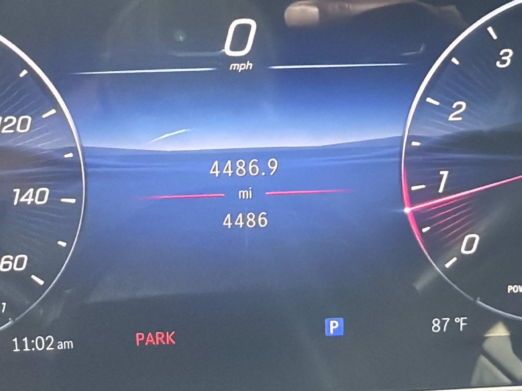 Used 2026 Mercedes-Benz GLC 300 image 27