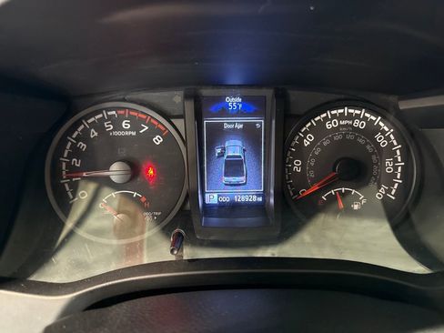 Used 2021 Toyota Tacoma SR AWD/4WD image 6
