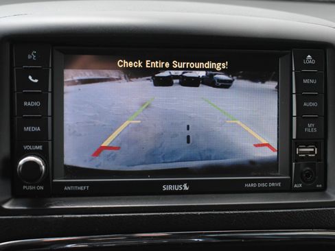 Used 2017 Dodge Grand Caravan GT image 25