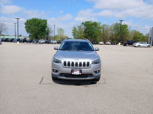Used 2019 Jeep Cherokee Limited w/ Trailer Tow Group image 3