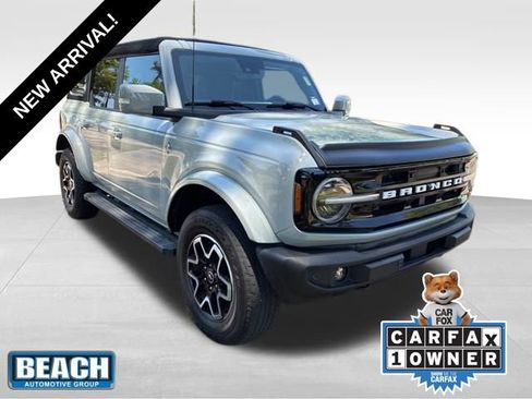 Used 2023 Ford Bronco Outer Banks AWD/4WD image 1
