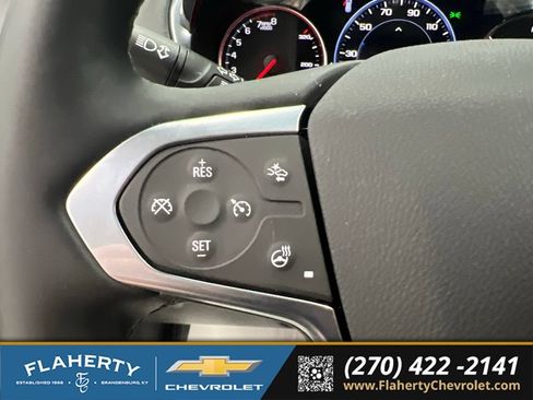 Used 2023 Chevrolet Traverse Premier AWD/4WD image 27