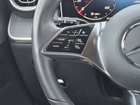 Certified 2025 Mercedes-Benz GLC 300 image 17