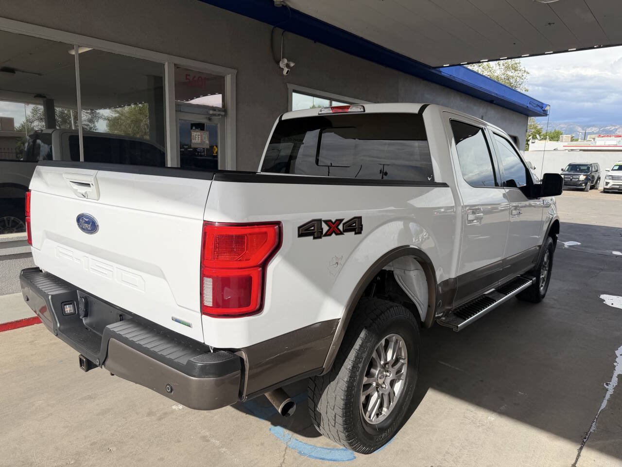 Used 2019 Ford F150 Lariat w/ Equipment Group 501A Mid AWD/4WD image 5