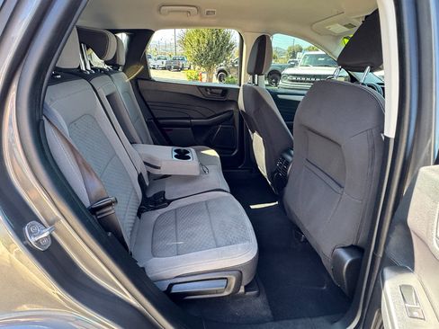 Used 2022 Ford Escape SE w/ Convenience Package image 26