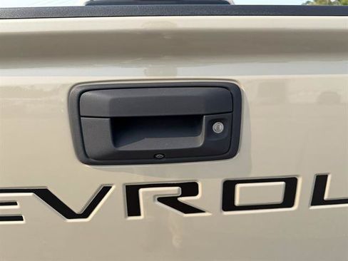 Used 2021 Chevrolet Colorado Z71 AWD/4WD image 26