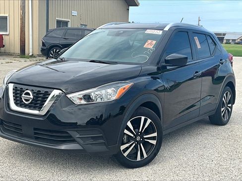 Used 2020 Nissan Kicks SV image 7