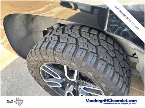Used 2018 Chevrolet Tahoe LT RWD image 6