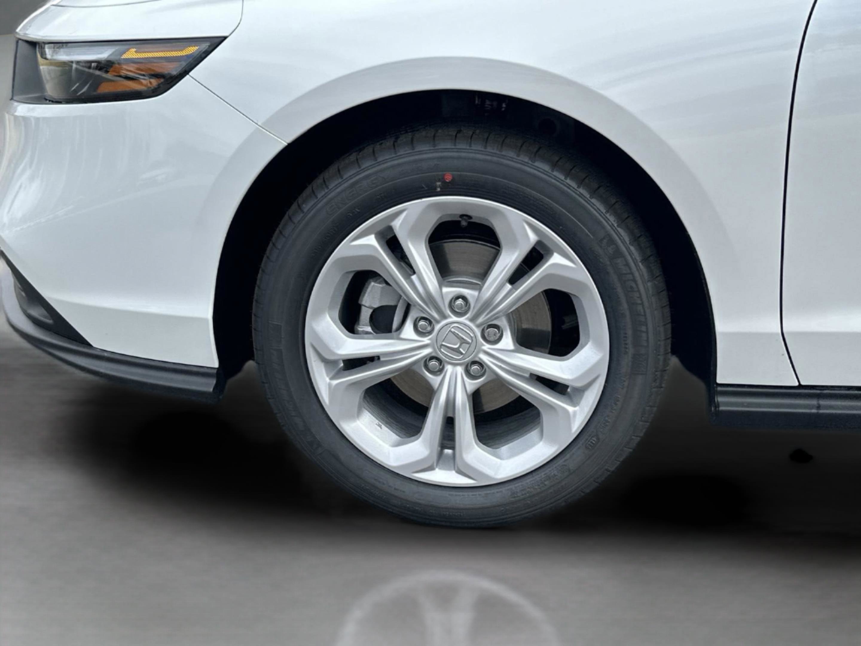 New 2026 Honda Accord LX image 15