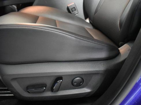 Used 2021 Nissan Rogue SV w/ Premium Package image 10