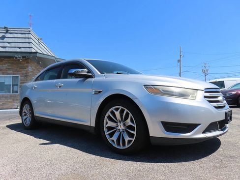 Used 2015 Ford Taurus Limited FWD image 1