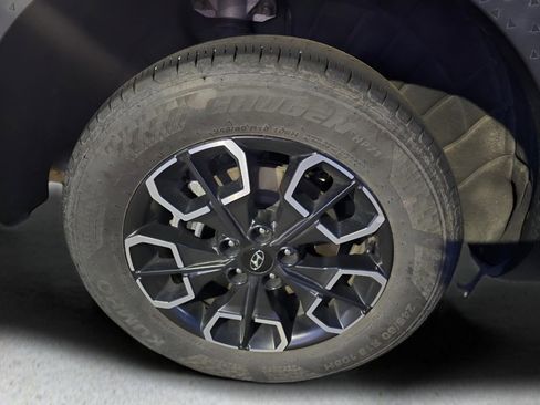 Used 2024 Hyundai Santa Cruz SEL image 6