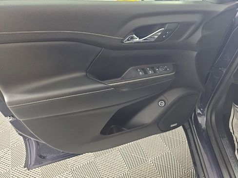 Used 2019 GMC Acadia SLT image 12