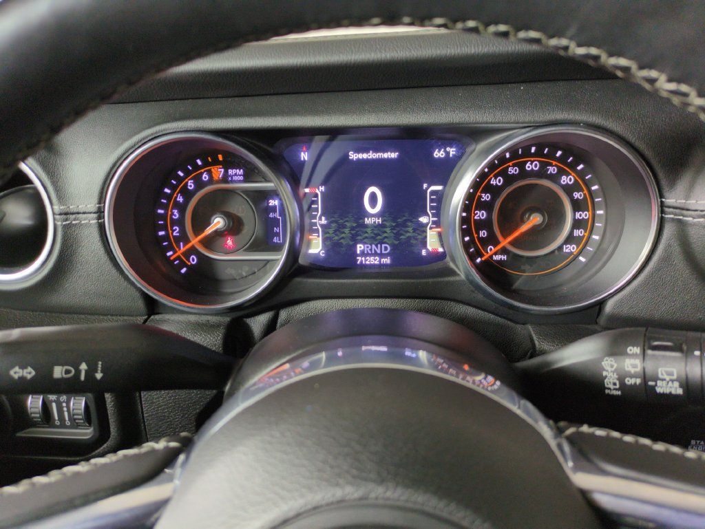 Used 2020 Jeep Wrangler Unlimited Sahara AWD/4WD image 20