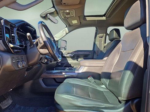 Used 2024 Chevrolet Silverado 3500 LTZ w/ LTZ Convenience Package image 23