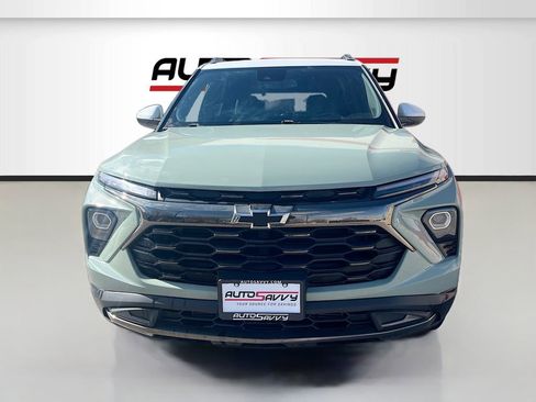 Used 2025 Chevrolet TrailBlazer ACTIV w/ Convenience Package AWD/4WD image 2