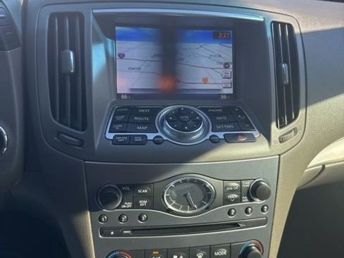 Used 2015 INFINITI Q40 w/ Navigation Package image 11