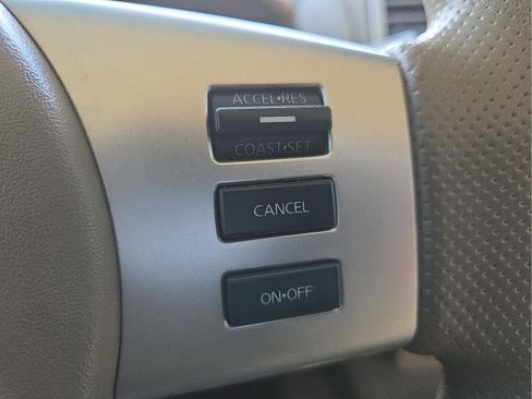 Used 2015 Nissan Frontier SV image 18