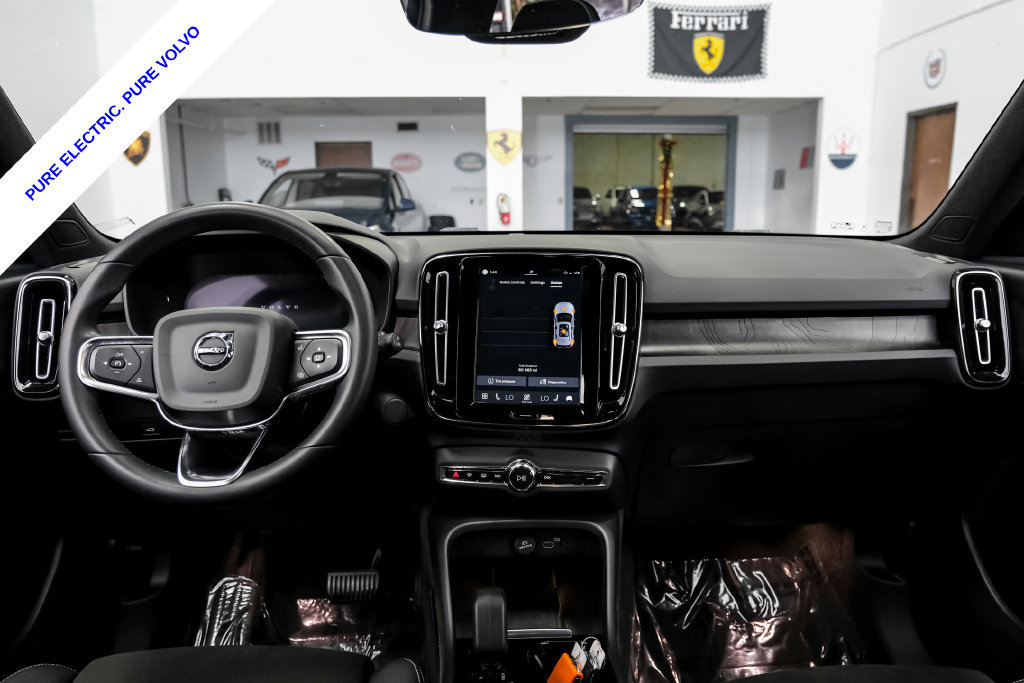 Used 2023 Volvo XC40 Recharge Plus AWD/4WD image 16