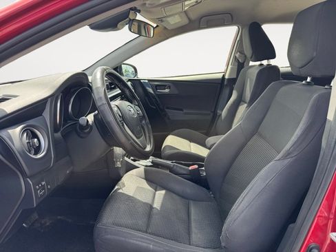 Used 2017 Toyota Corolla iM FWD image 9
