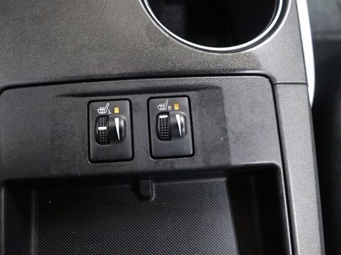 Used 2015 Toyota Camry XLE FWD image 14